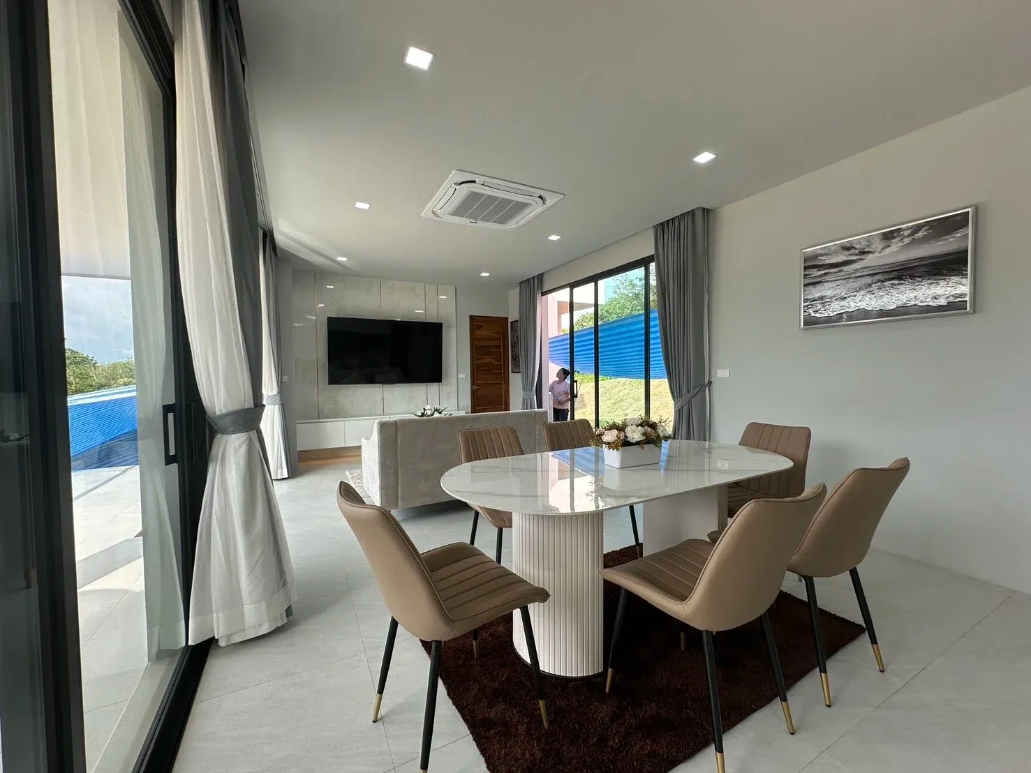 imgi_148_558847170963833394